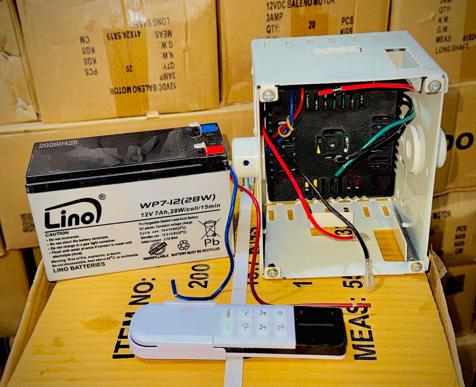 Acdc rechargeable box and circuit